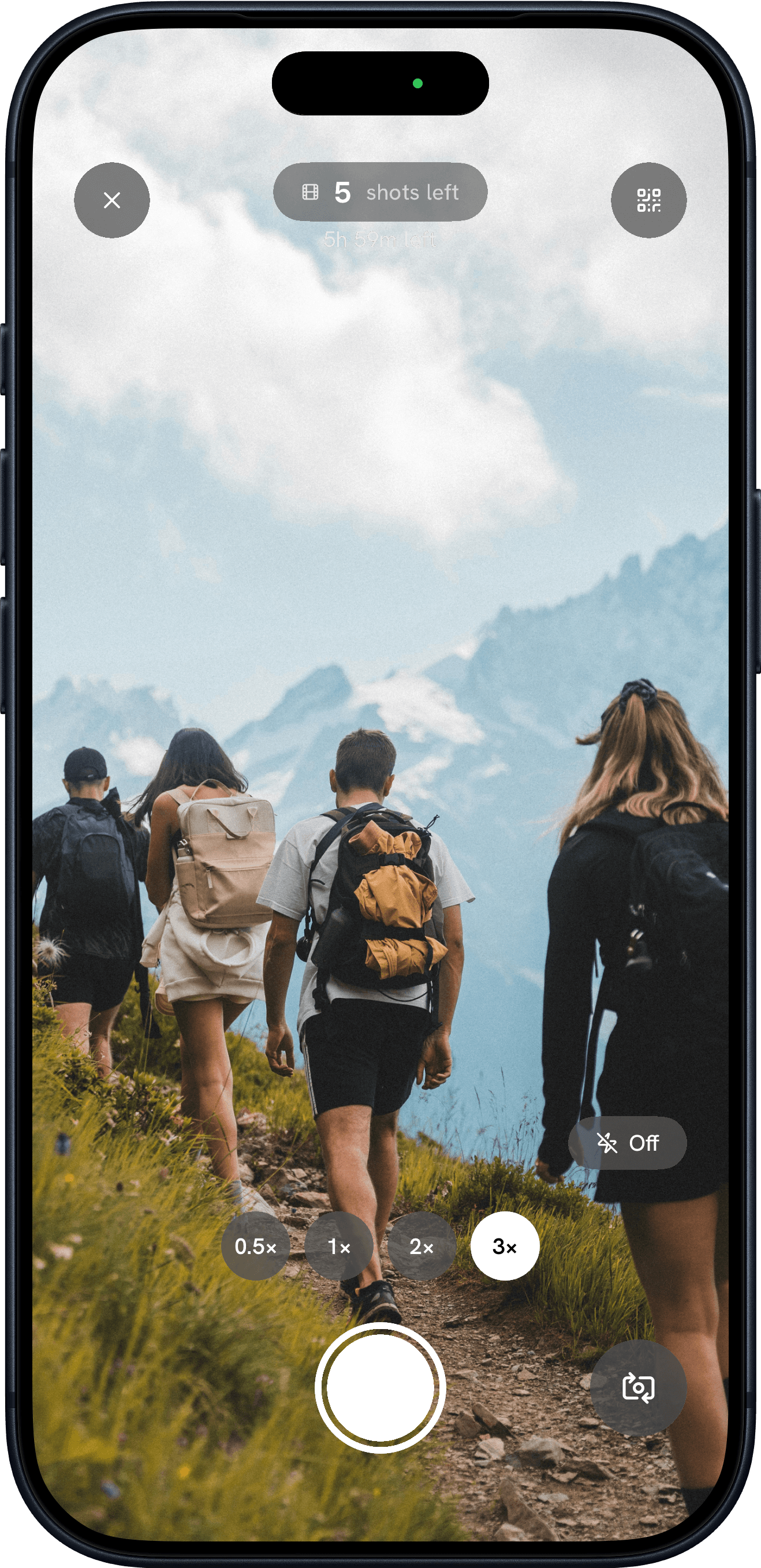 Taking a photo at vacations with Konfetti Camera