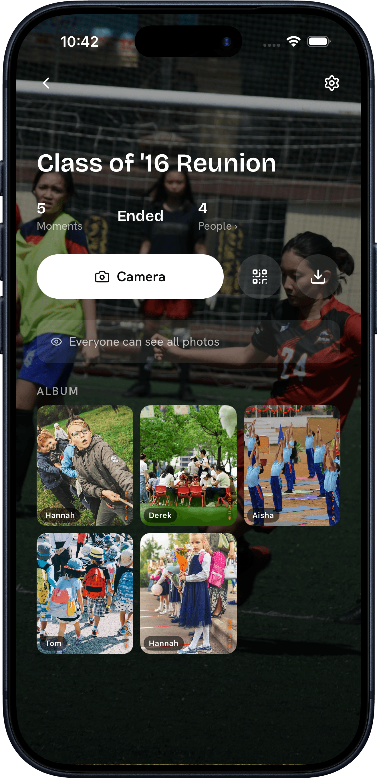 Konfetti Camera showing Klassentreffen Jahrgang '16